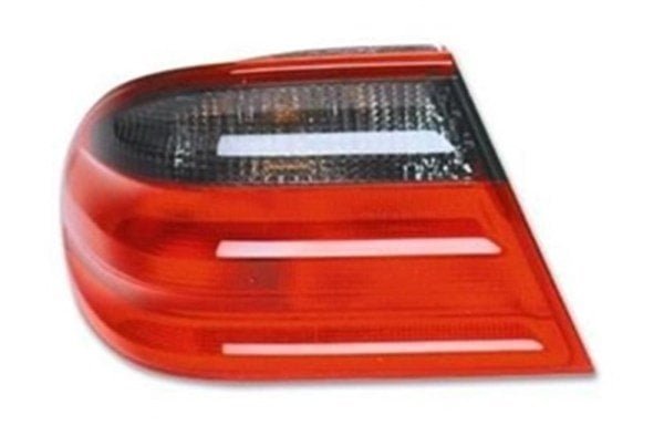 Parça: E 320 W210 1995-1997 Mercedes E Serisi W210 E Avantgarde Dış-Sağ Stop Lambası