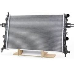 Parça: Sprinter 210 Cdi Mercedes Sprinter W906 Sprinter 315 Cdi Motor Su Radyatörü